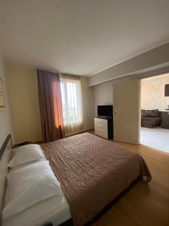 Apartments Danita & Restaurant&Pool Bar Varna Exterior photo