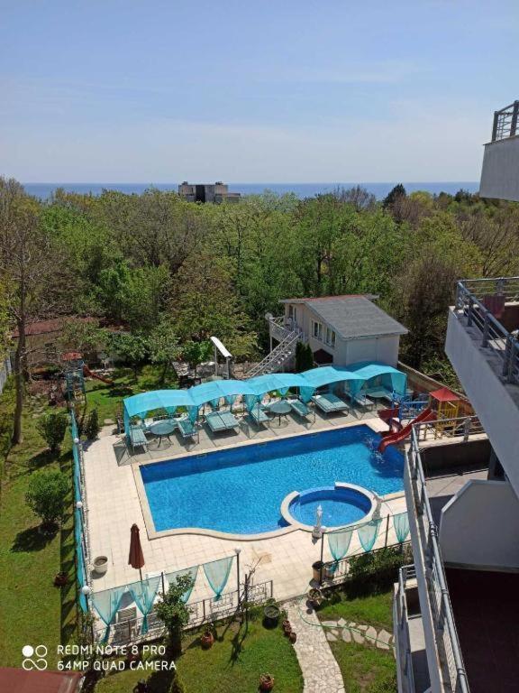 Apartments Danita & Restaurant&Pool Bar Varna Exterior photo